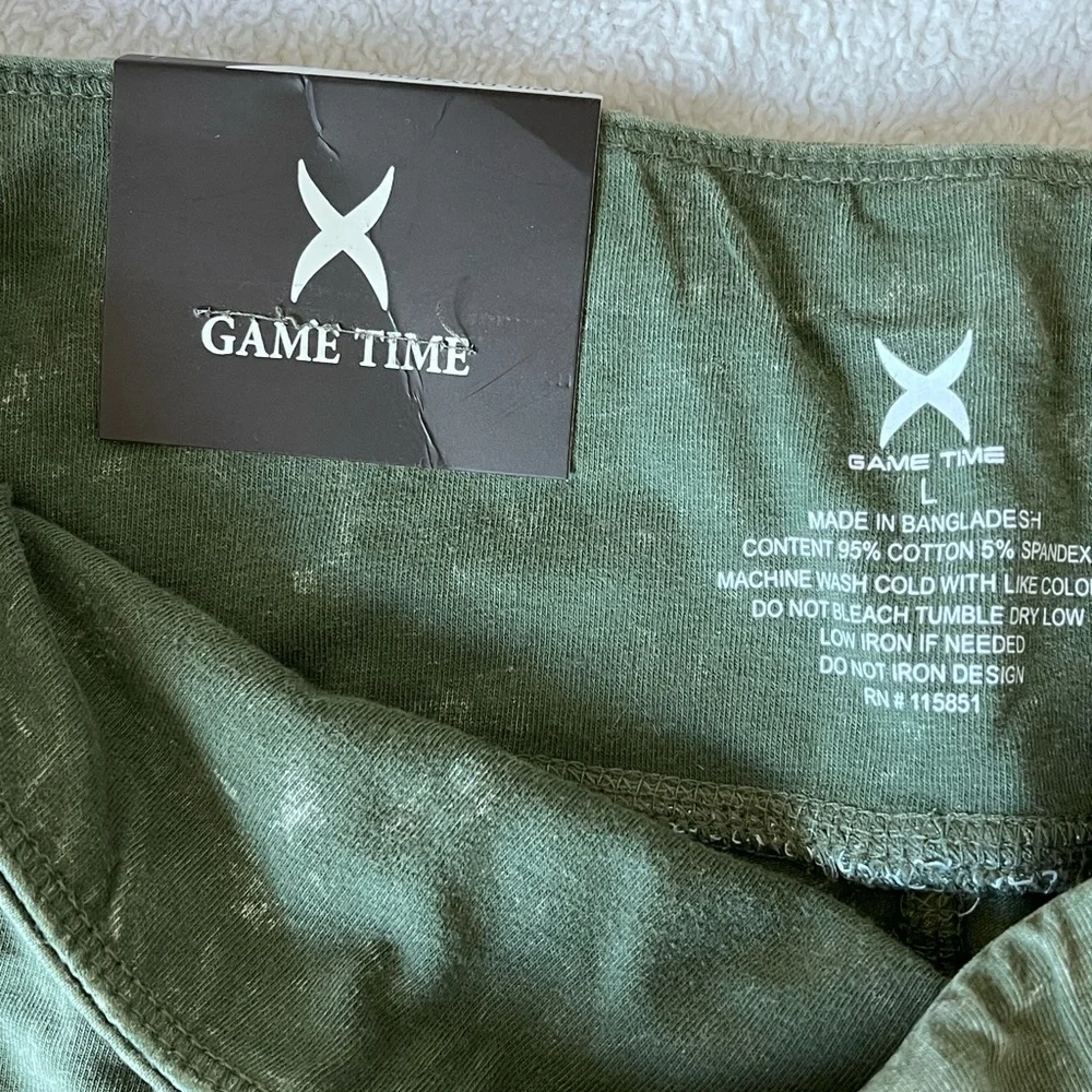 Game Time.  Olive Leggings , Large. NWT - Picture 3 of 3